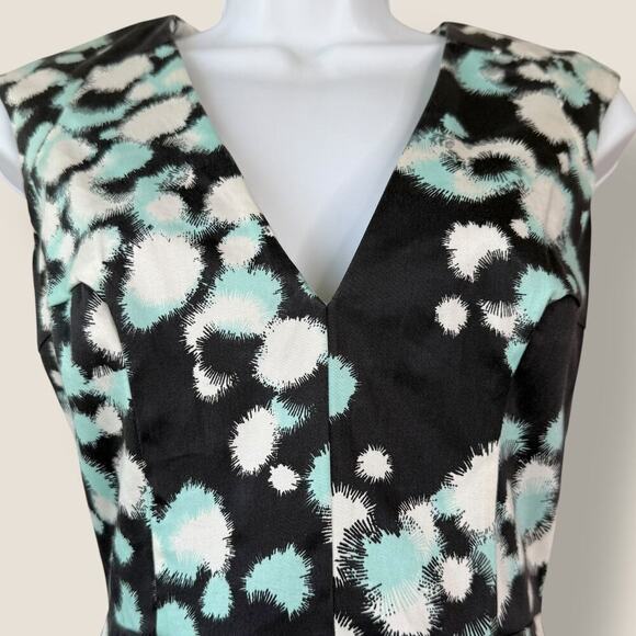 French Connection Abstract Dots Sleeveless V Neck Fit & Flare Mini Dress Size 0 - Picture 7 of 12